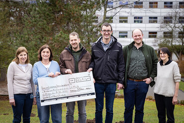 Bild zur Presseinformation "Lichterfahrt für den guten Zweck – mehr als 22.000 Euro für letzte Wünsche"